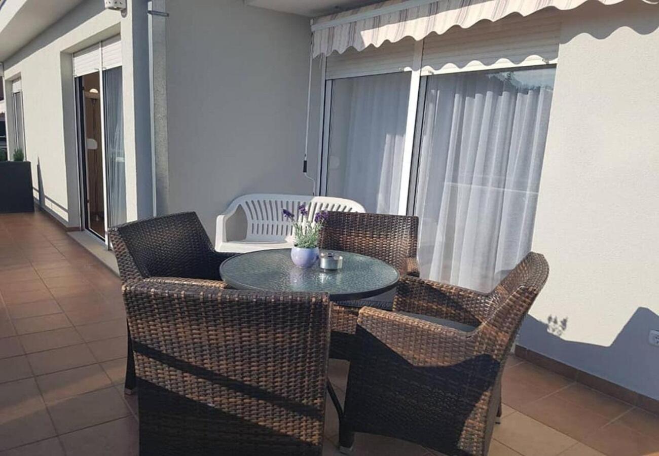 Apartments Javi - Free Private Parking Trogir Ngoại thất bức ảnh